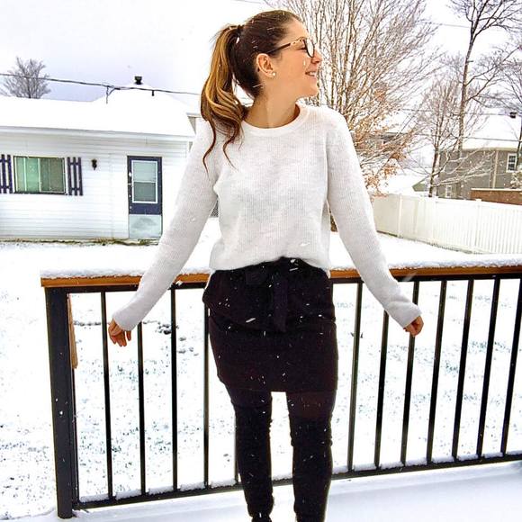 Meet your Posher, Roxann - Picture 1 of 1